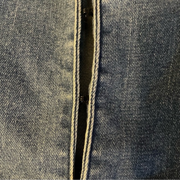 Alecia Admor denim form fitting midi dress with plunge neckline Size Small - Picture 7 of 9